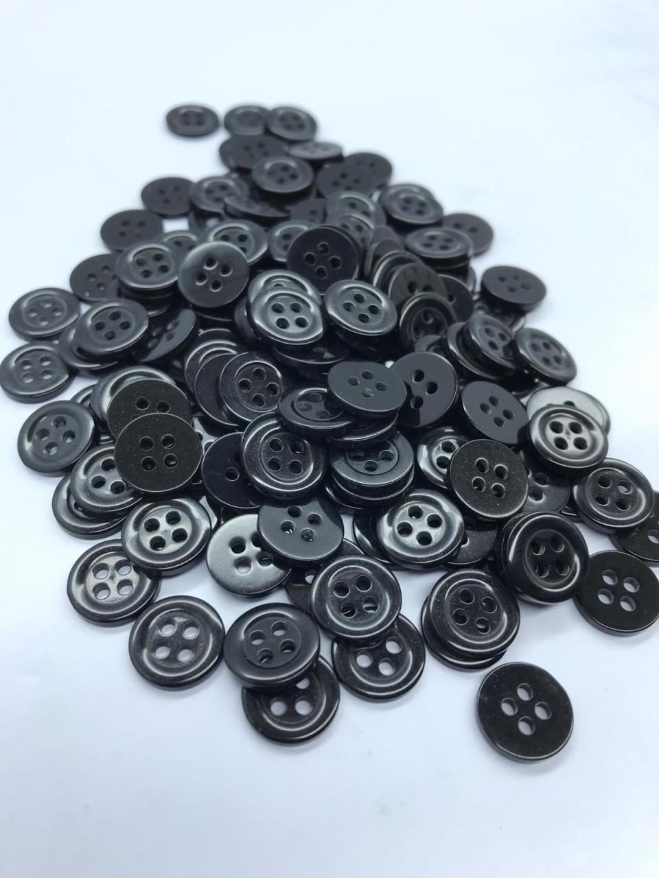 ERKEK GÖMLEK DÜĞMESİ SİYAH 1cm 144adet