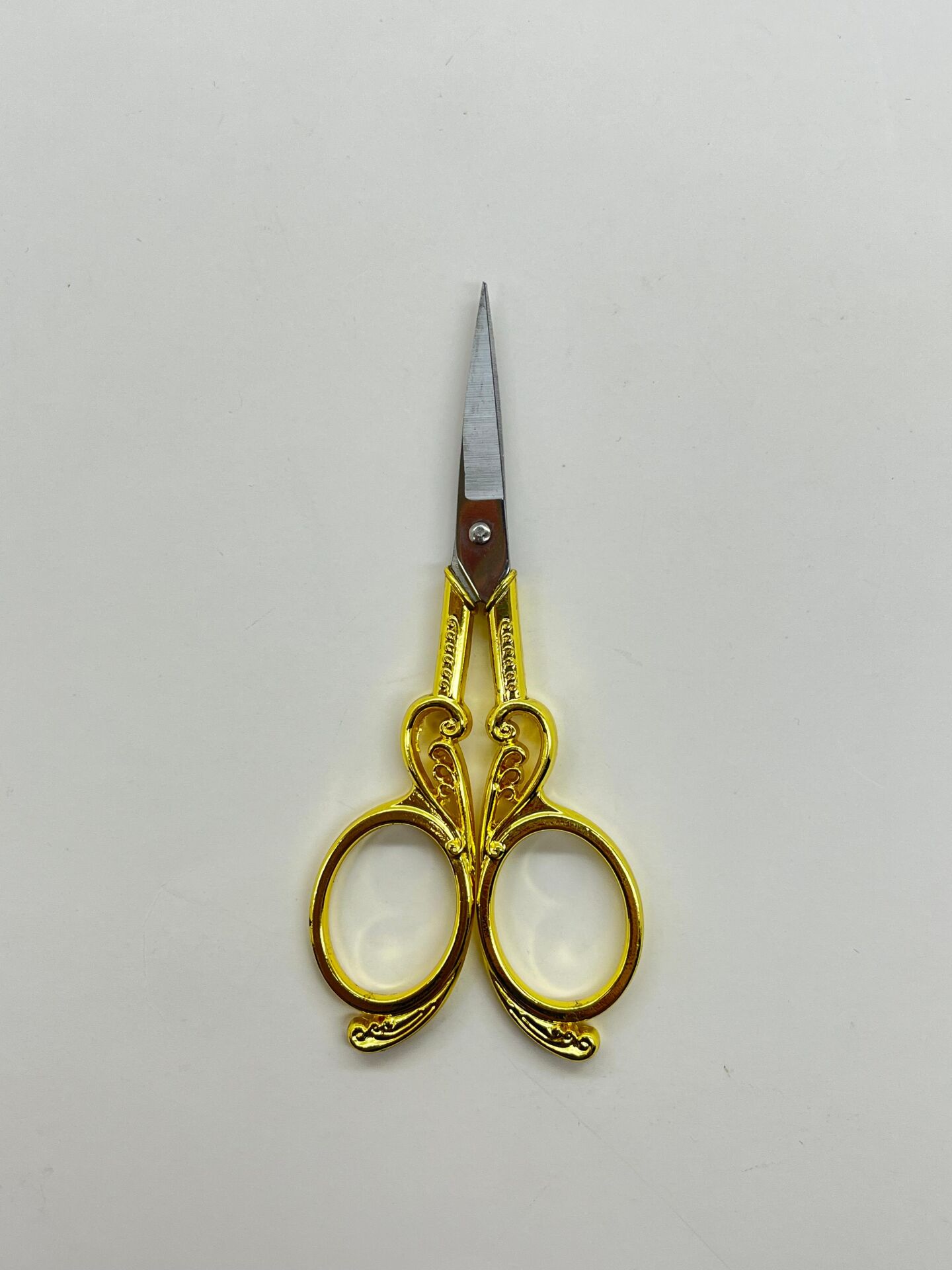 DEKORATİF NAKIŞ MAKASI