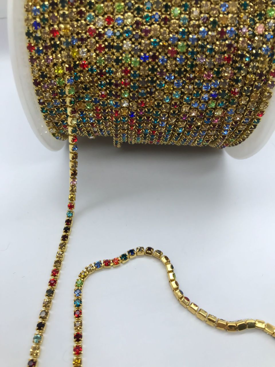 RENKLİ KRİSTAL TAŞLI ŞERİT GOLD 3mm