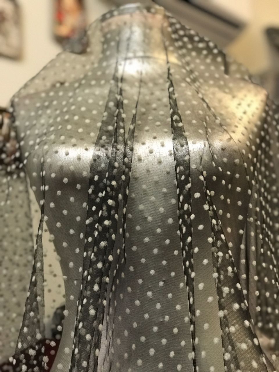 PUANTİYELİ TÜL SİYAH BEYAZ 140cm
