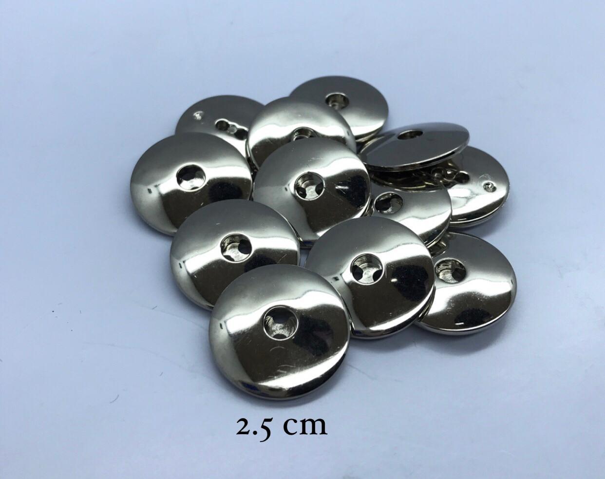 METALİZE DÜĞME GÜMÜŞ 2.5 cm