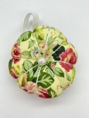 ÇİÇEK DESENLİ İĞNEDENLİK